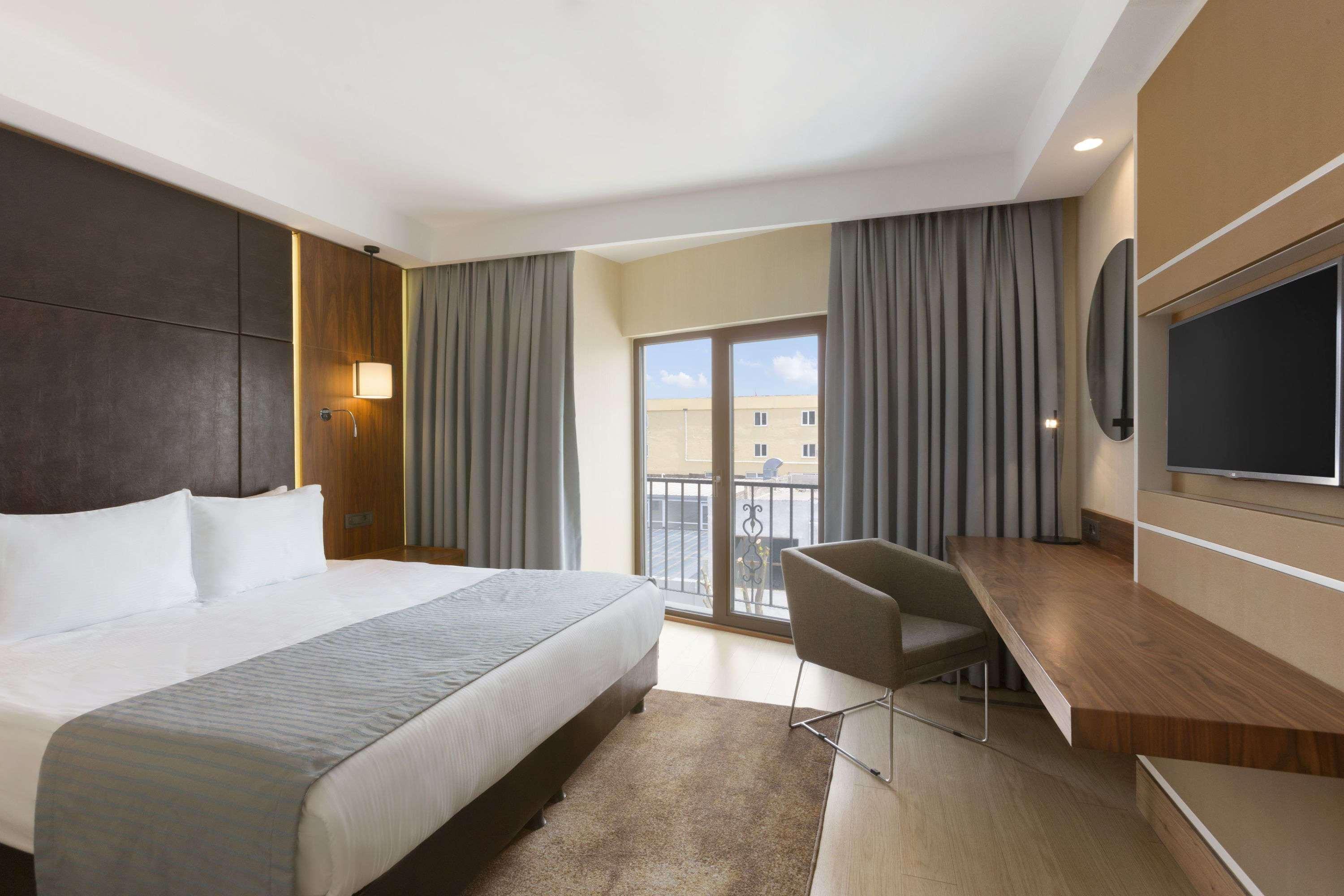 Ramada By Wyndham Istanbul Florya Hotel Exterior photo
