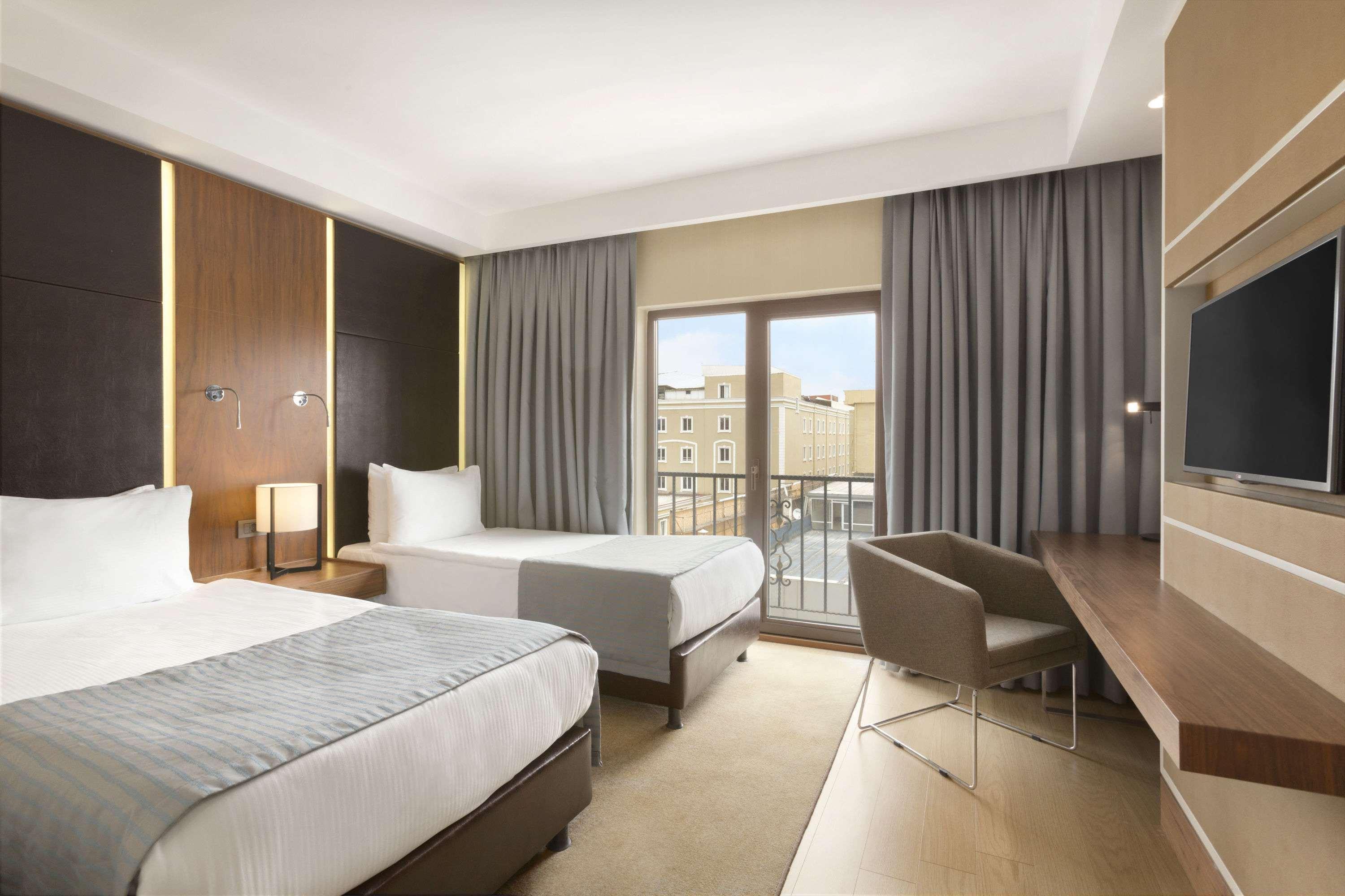 Ramada By Wyndham Istanbul Florya Hotel Exterior photo