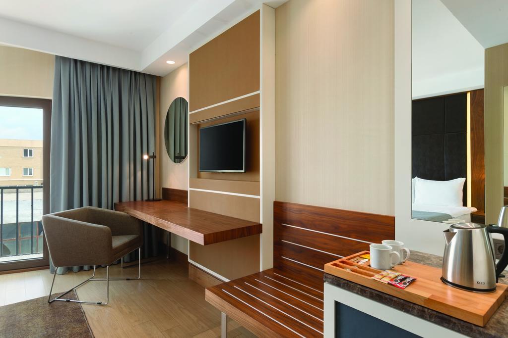 Ramada By Wyndham Istanbul Florya Hotel Exterior photo