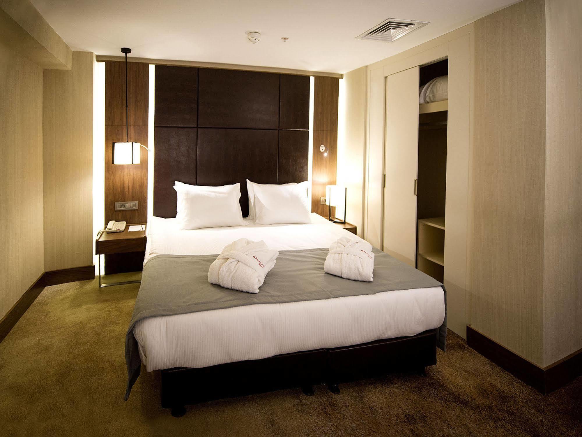Ramada By Wyndham Istanbul Florya Hotel Exterior photo